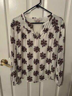 LOFT Cream Floral-Print Long Sleeve V-Neck Blouse